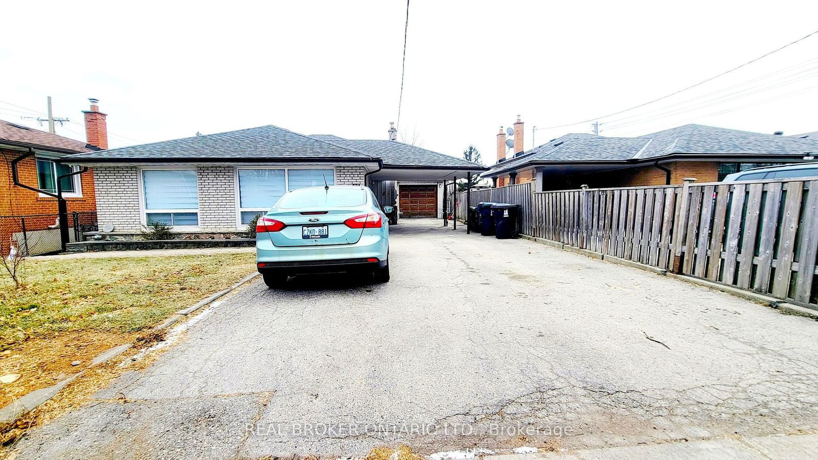 Detached House leased at Upper-87 Golfdown Drive, Toronto, Elms-Old Rexdale, M9W 2H9 - MLS: W11910185