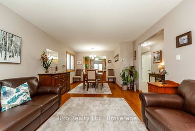 847 Cedarbrae Ave, Milton - Dorset Park image-0-4