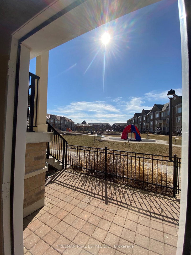 16 - 3135 Boxford Cres, Mississauga, L5M 0X1 | Image 2