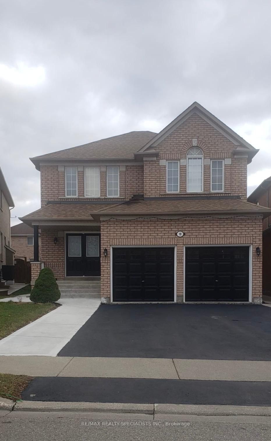 Detached House for lease at 18 Mario Street, Brampton, Brampton East, L6P 1N1 - MLS: W11910638