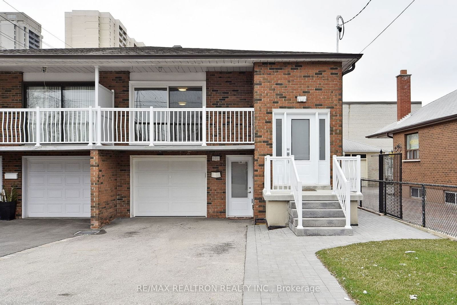 Semi-Detached House for lease at Main Fl-1 Enid Crescent, Toronto, Yorkdale-Glen Park, M6B 1R9 - MLS: W11911086