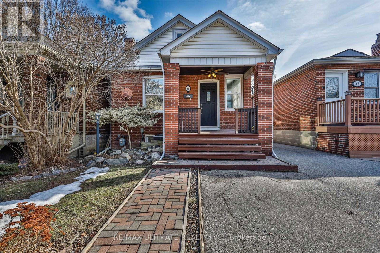 Detached House leased at 49 Fourth Street, Toronto, Mimico, M8V 2Y2 - MLS: W11911187