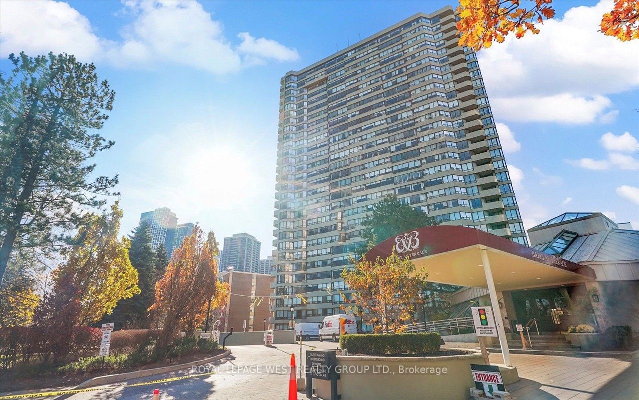 Condo for lease at 1702-1300 Islington Avenue, Toronto, Islington-City Centre West, M9A 5C4 - MLS: W11911475