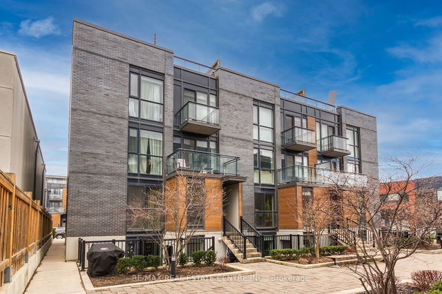 302 - 58 Macaulay Avenue