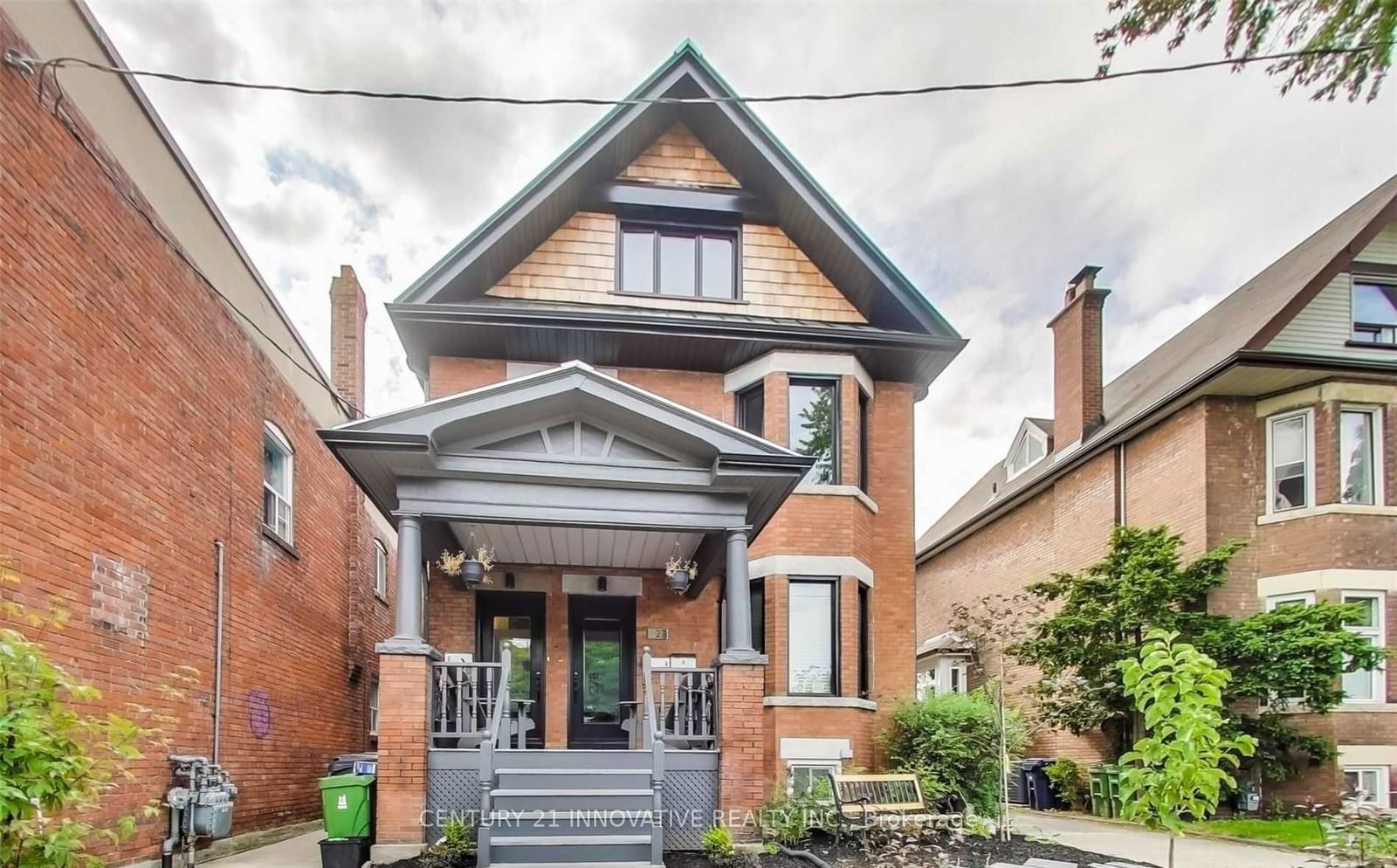 Detached House leased at #Upper-27 St Johns Road, Toronto, Junction Area, M6P 1T7 - MLS: W11911796