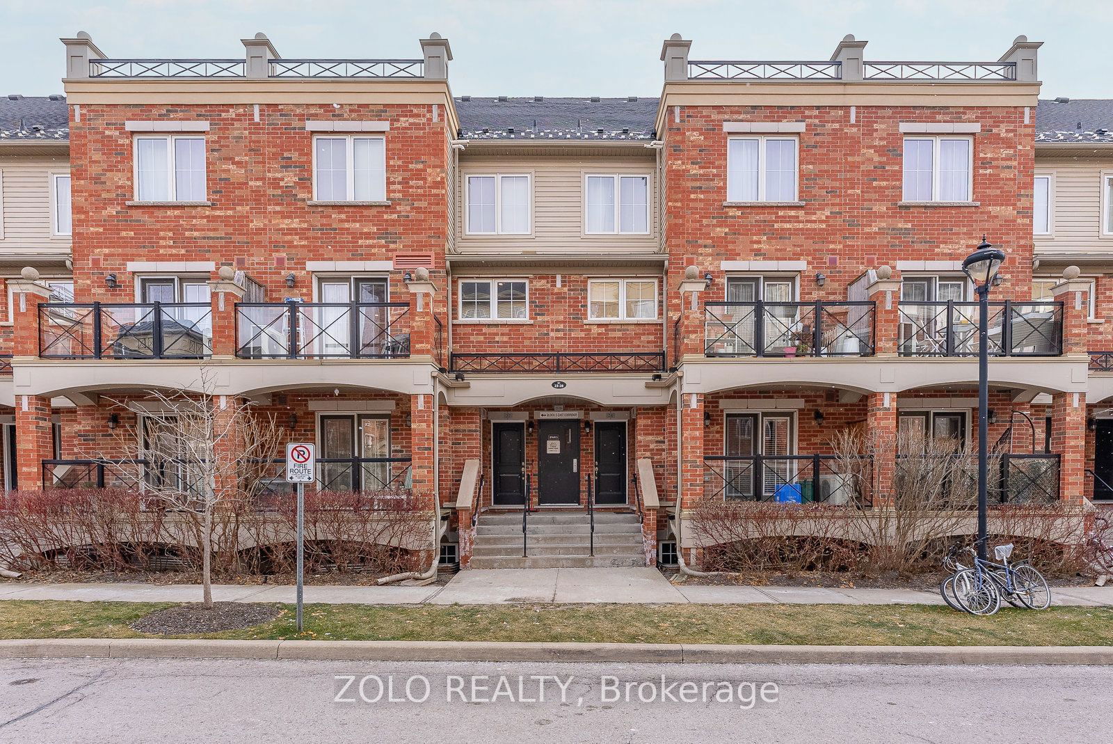 Townhouse leased at 28-51 Hays Boulevard, Oakville, Uptown Core, L6H 0J1 - MLS: W11911978