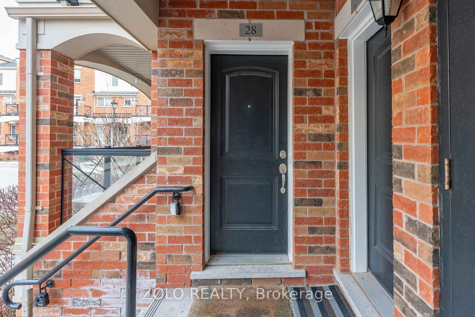 Townhouse leased at 28-51 Hays Boulevard, Oakville, Uptown Core, L6H 0J1 - MLS: W11911978