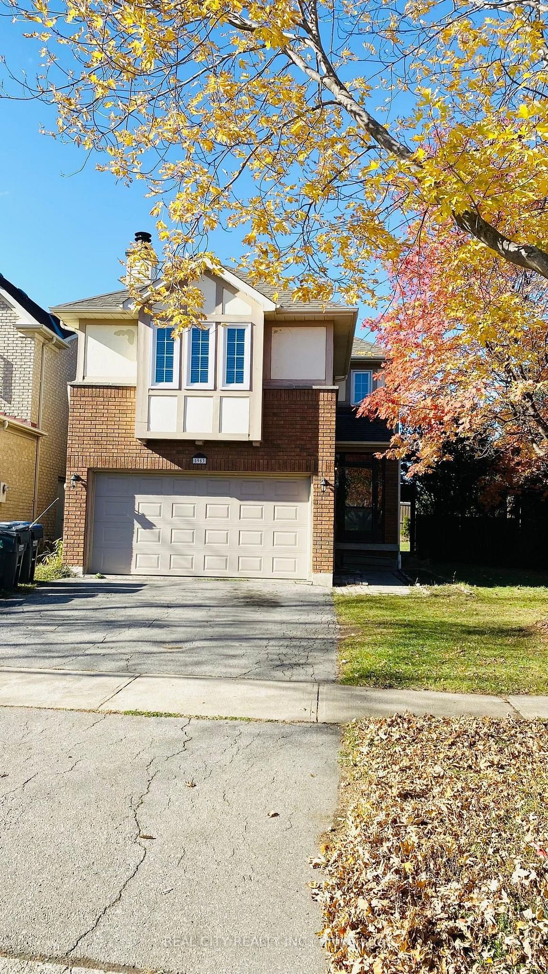 Detached House leased at 5953 Chorley (Upper) Place, Mississauga, Erin Mills, L5M 5L8 - MLS: W11912044