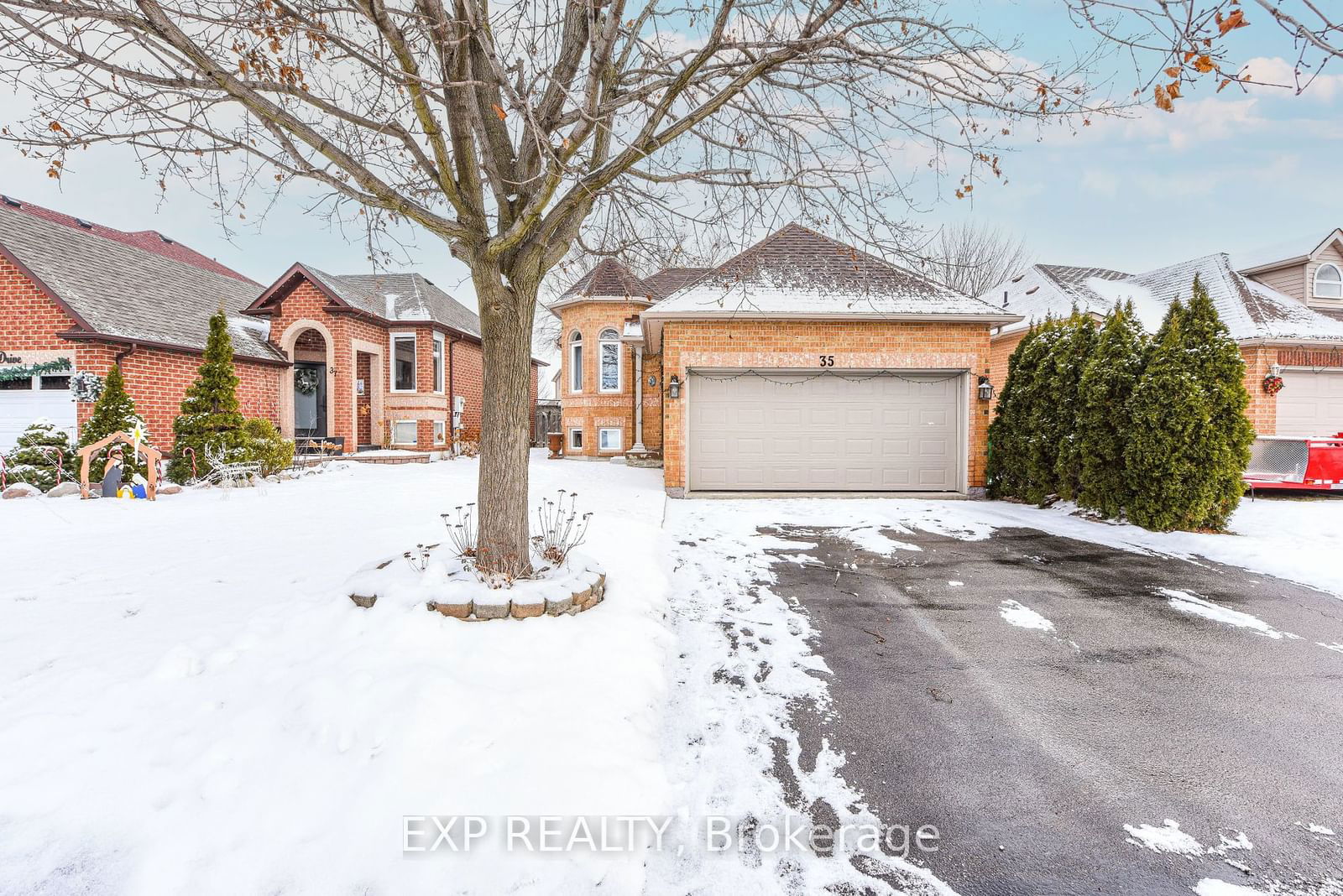 Detached House for sale at 35 Royal Orchard Drive, Brampton, Brampton West, L6X 4M6 - MLS: W11912087