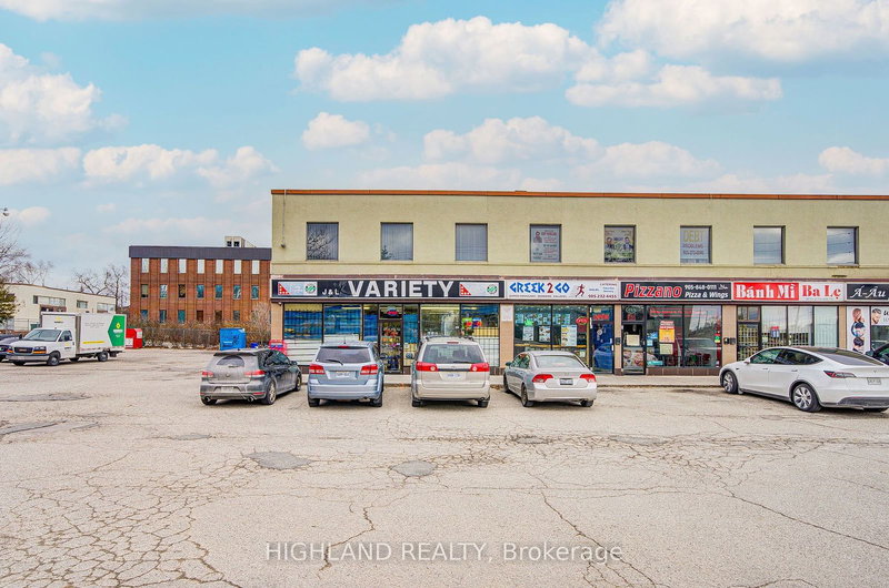 01 - 1125 Dundas St E, Mississauga, L4Y 2C4 | Image 2