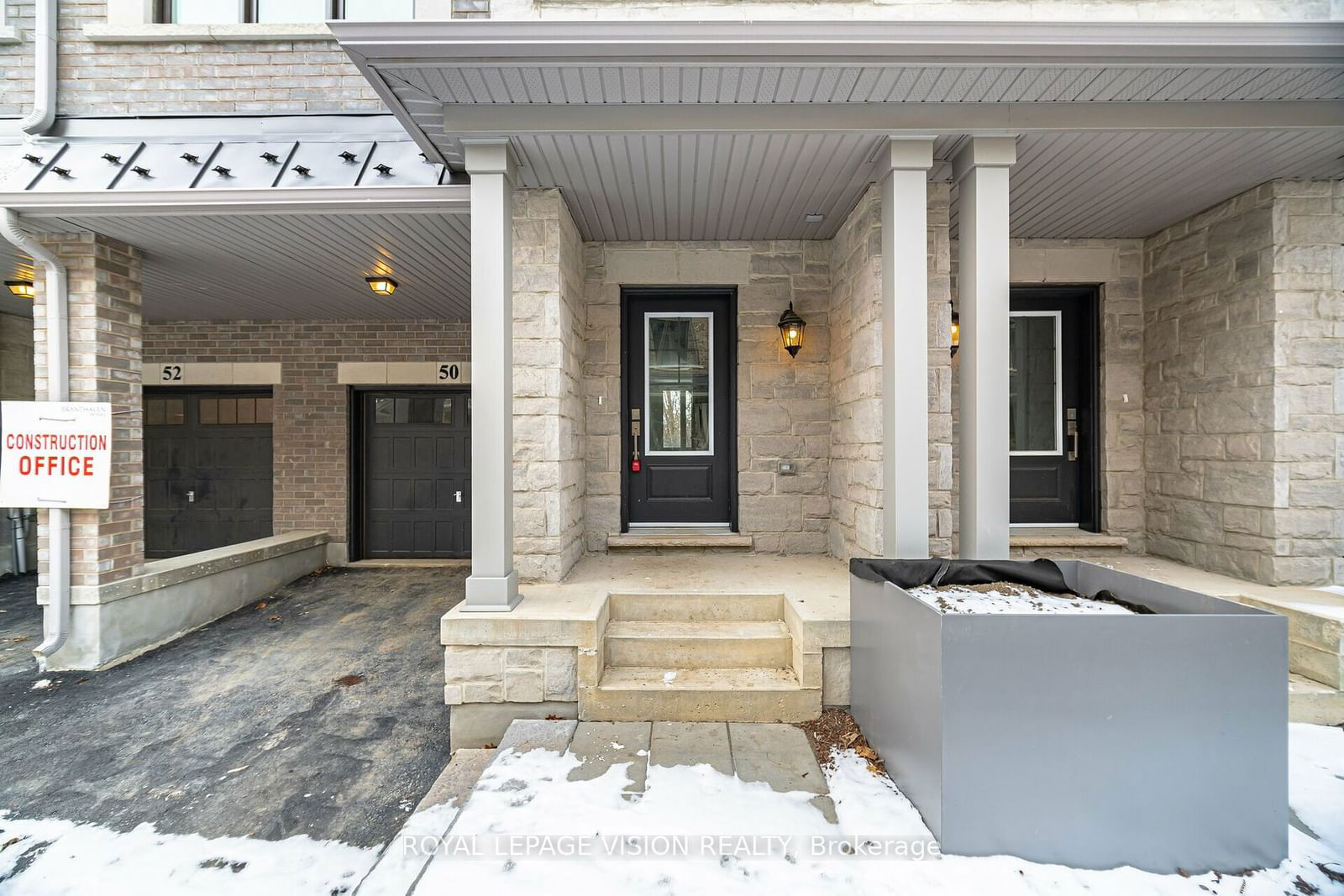 Townhouse for lease at 50 Folcroft Street, Brampton, Credit Valley, L6Y 6L3 - MLS: W11912452