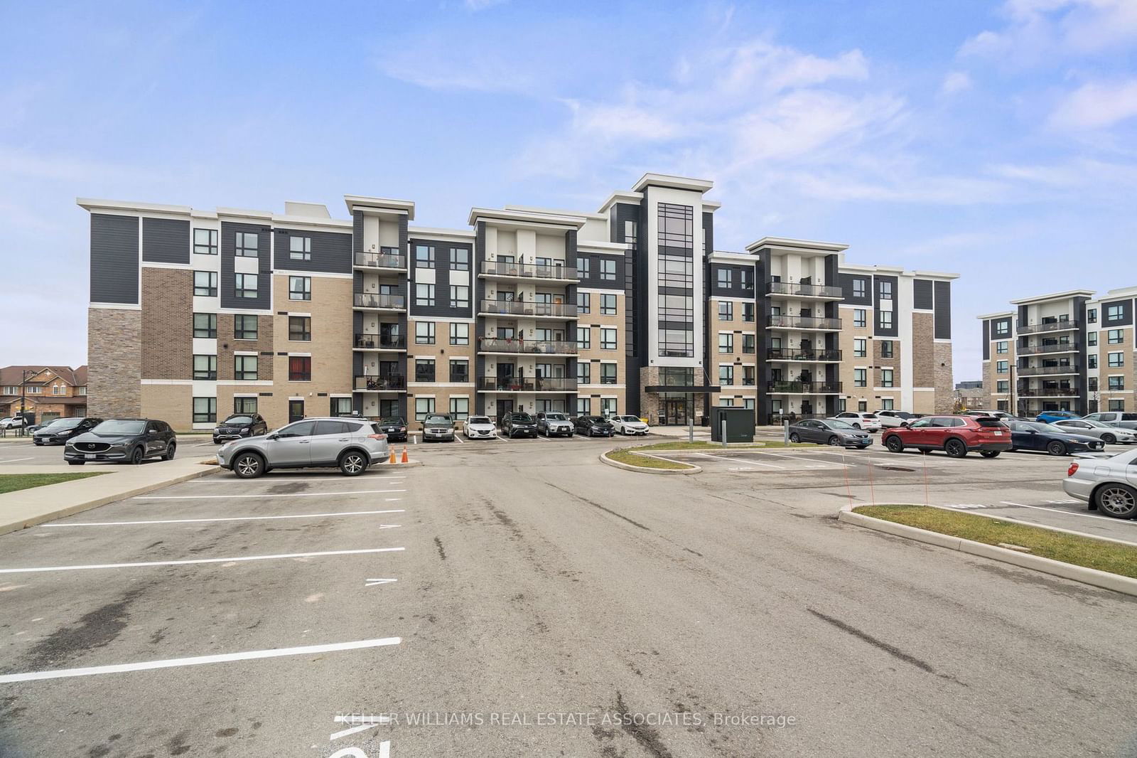 Condo leased at 203-650 Sauve Street, Milton, 1023 - BE Beaty, L9T 9A8 - MLS: W11912649