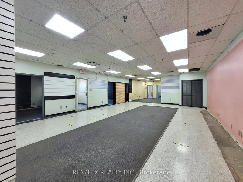 360 Magnetic Dr, Toronto, M3J 2C4 | Image 3