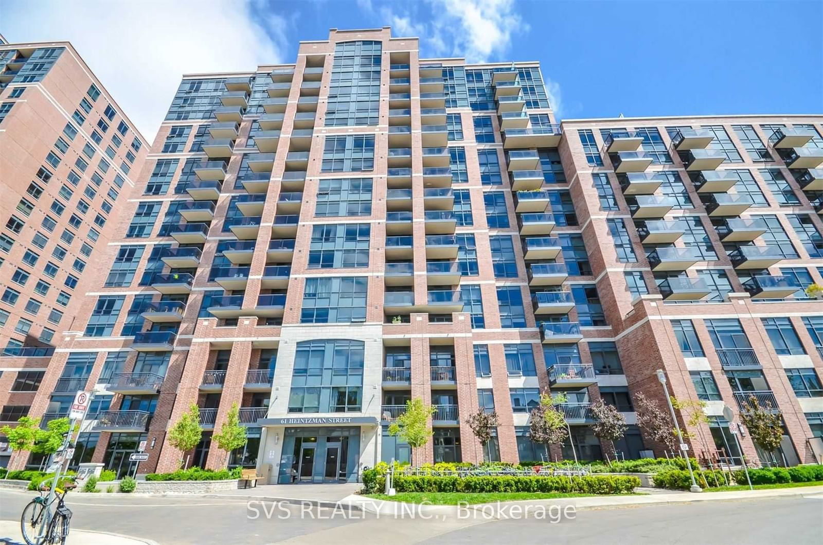 Condo for lease at 420-61 Heintzman Street, Toronto, Junction Area, M6P 5A2 - MLS: W11912908