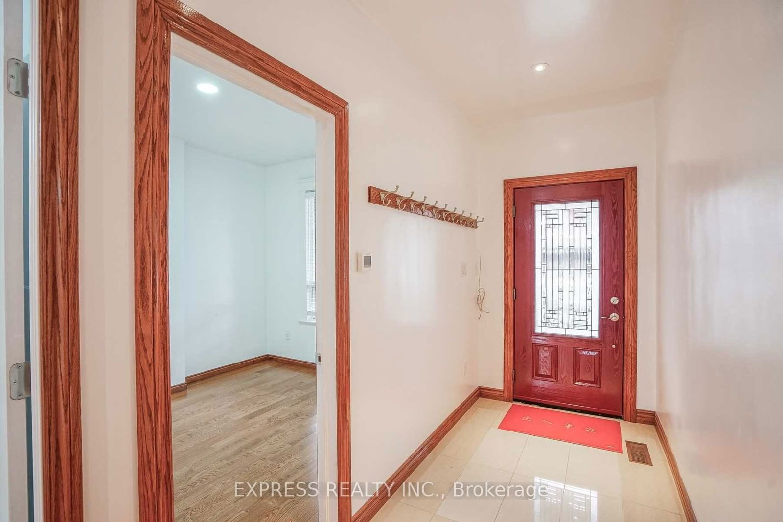 Semi-Detached House leased at Upper-932 Ossington Avenue, Toronto, Dovercourt-Wallace Emerson-Junction, M6G 3V1 - MLS: W11912918