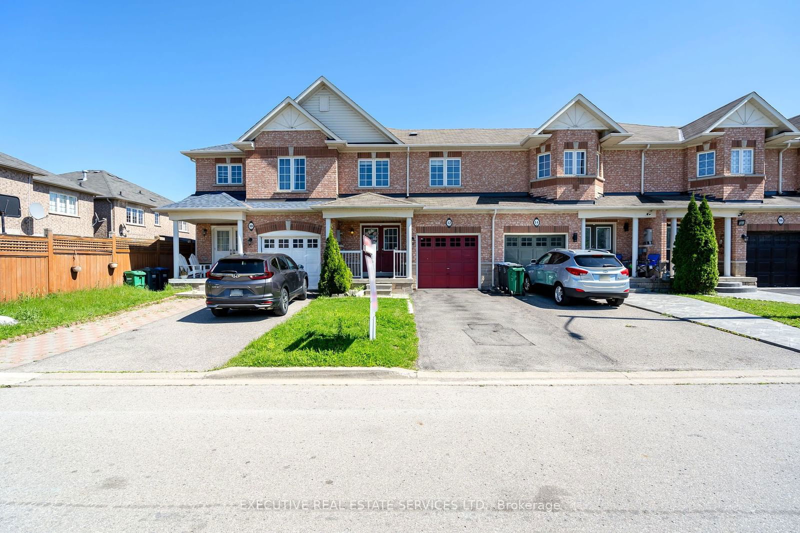 Townhouse for sale at 12 Heartview Road, Brampton, Sandringham-Wellington, L6Z 0C6 - MLS: W11912955