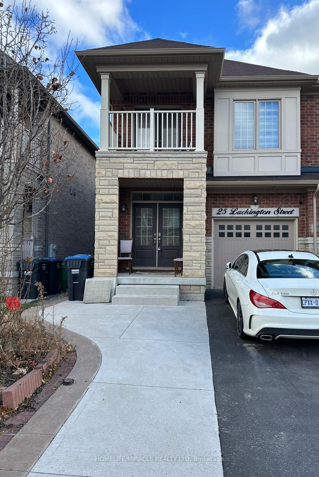 Semi-Detached House for lease at 25 Lackington Street, Brampton, Credit Valley, L6X 0R8 - MLS: W11913048