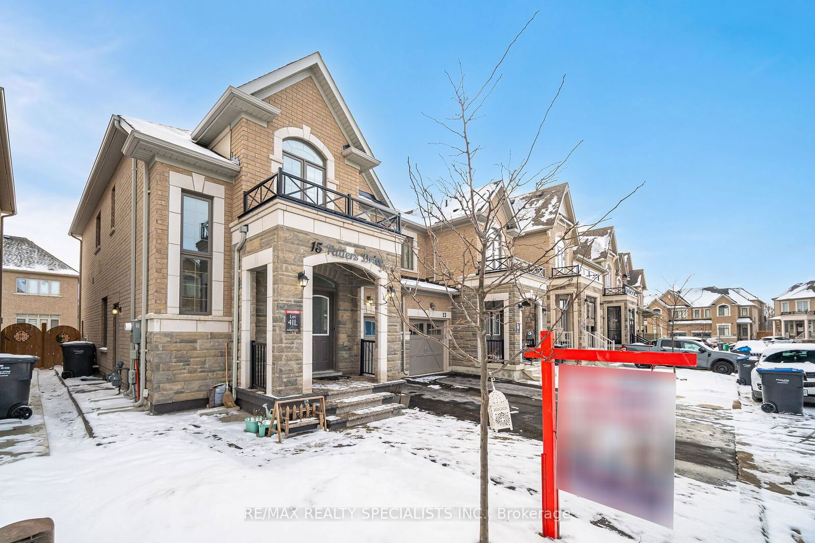 Semi-Detached House sold at 15 Faders Drive, Brampton, Northwest Brampton, L7A 4Y2 - MLS: W11913284