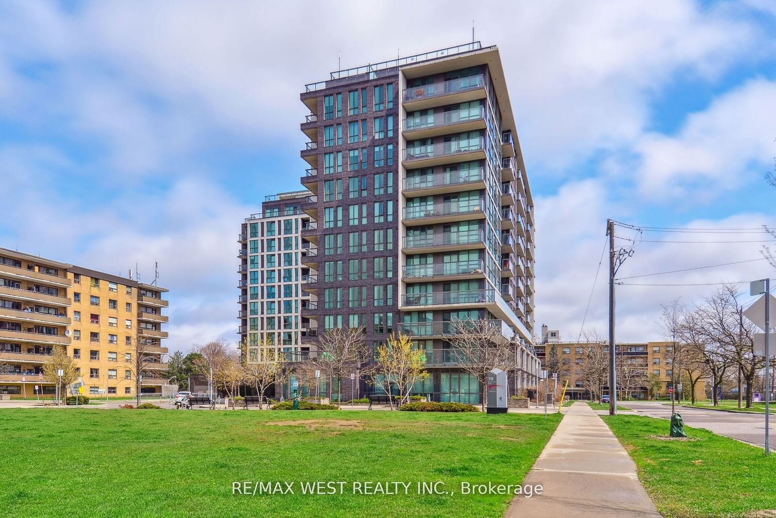 Condo for sale at 321-80 Esther Lorrie Drive, Toronto, West Humber-Clairville, M9W 0C6 - MLS: W11913473