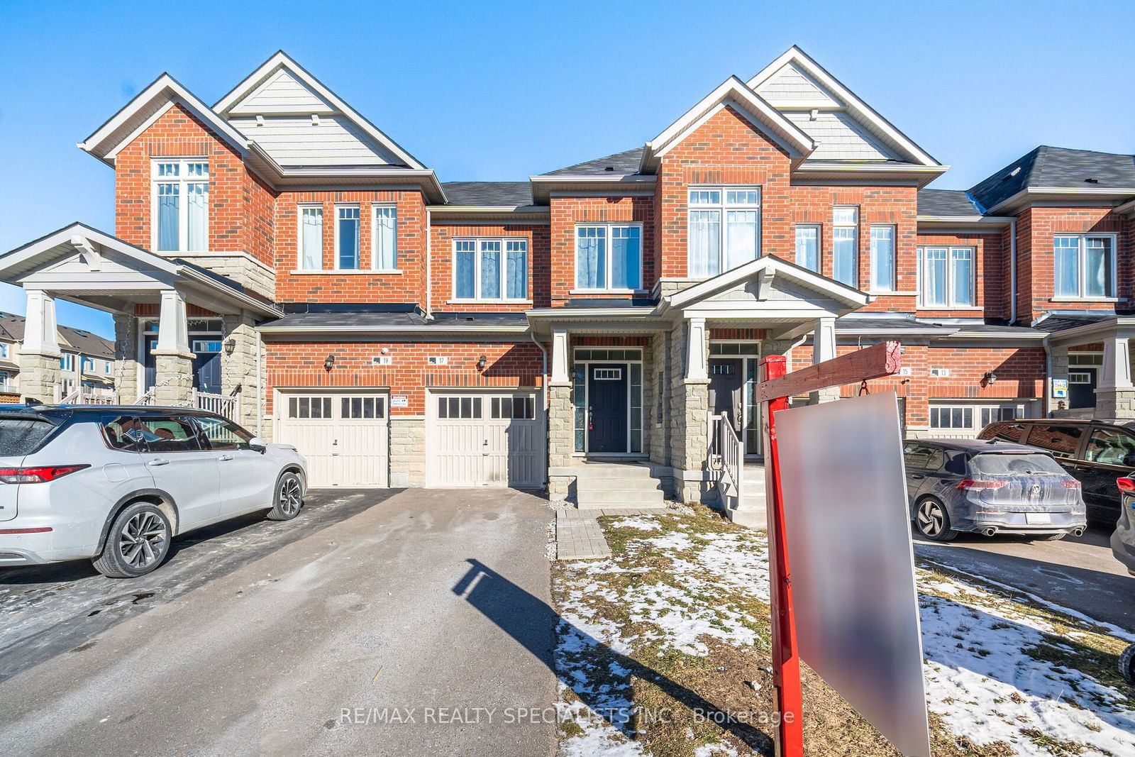 Townhouse for sale at 17 Phyllis Drive, Caledon, Rural Caledon, L7C 4E3 - MLS: W11913645