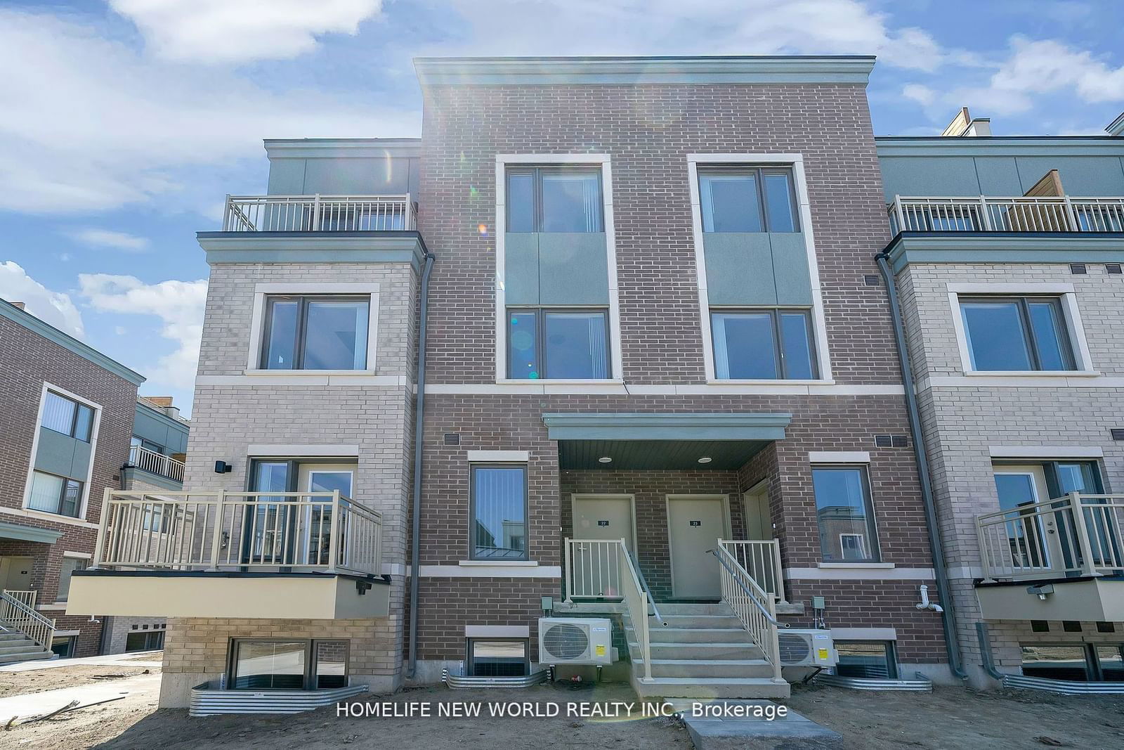 Townhouse for lease at 22-15 William Jackson Way, Toronto, New Toronto, M8V 0J8 - MLS: W11913740