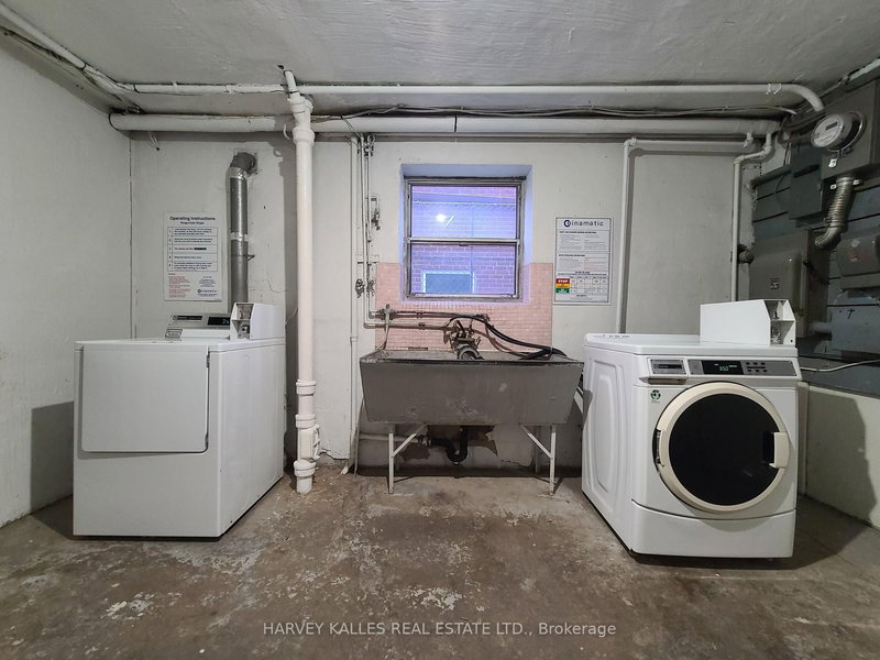 90 Trethewey Dr, Toronto, M6M 4B4 | Image 2