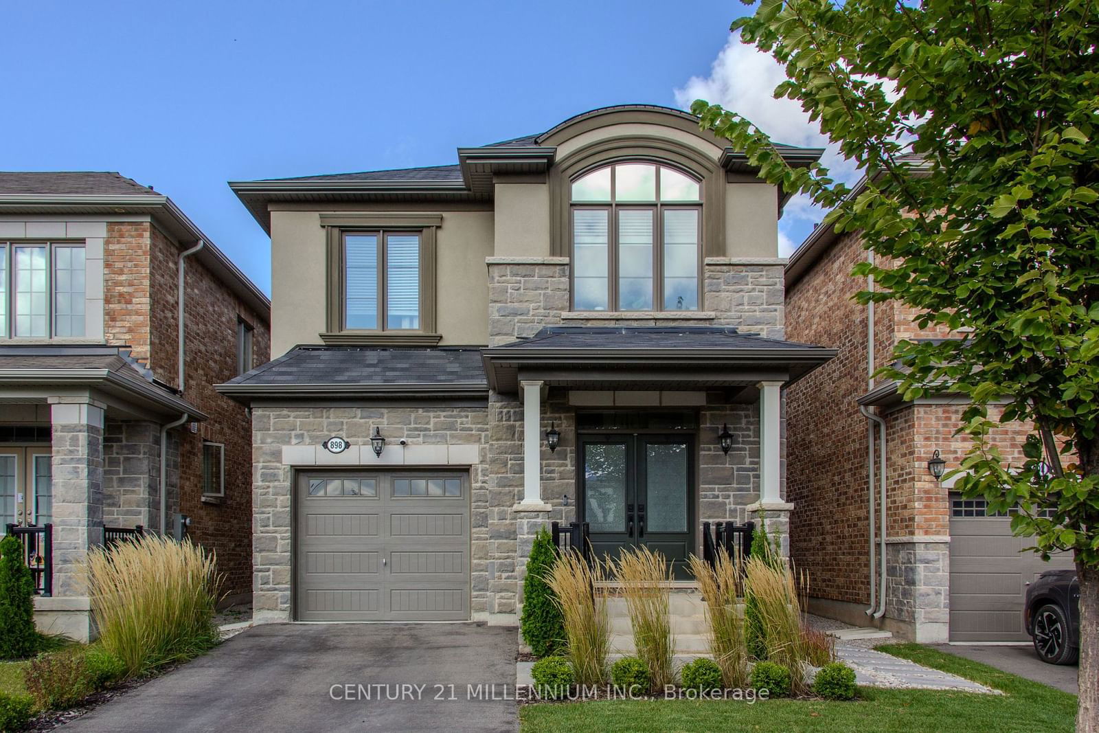 Building at 898 Magnolia Terrace, Milton, Cobban