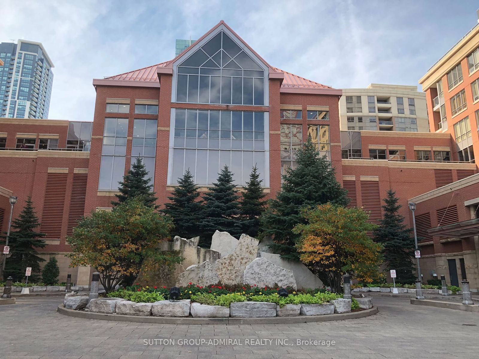 Condo for lease at 1404-4080 Living Arts Drive, Mississauga, City Centre, L5B 4N3 - MLS: W11914195