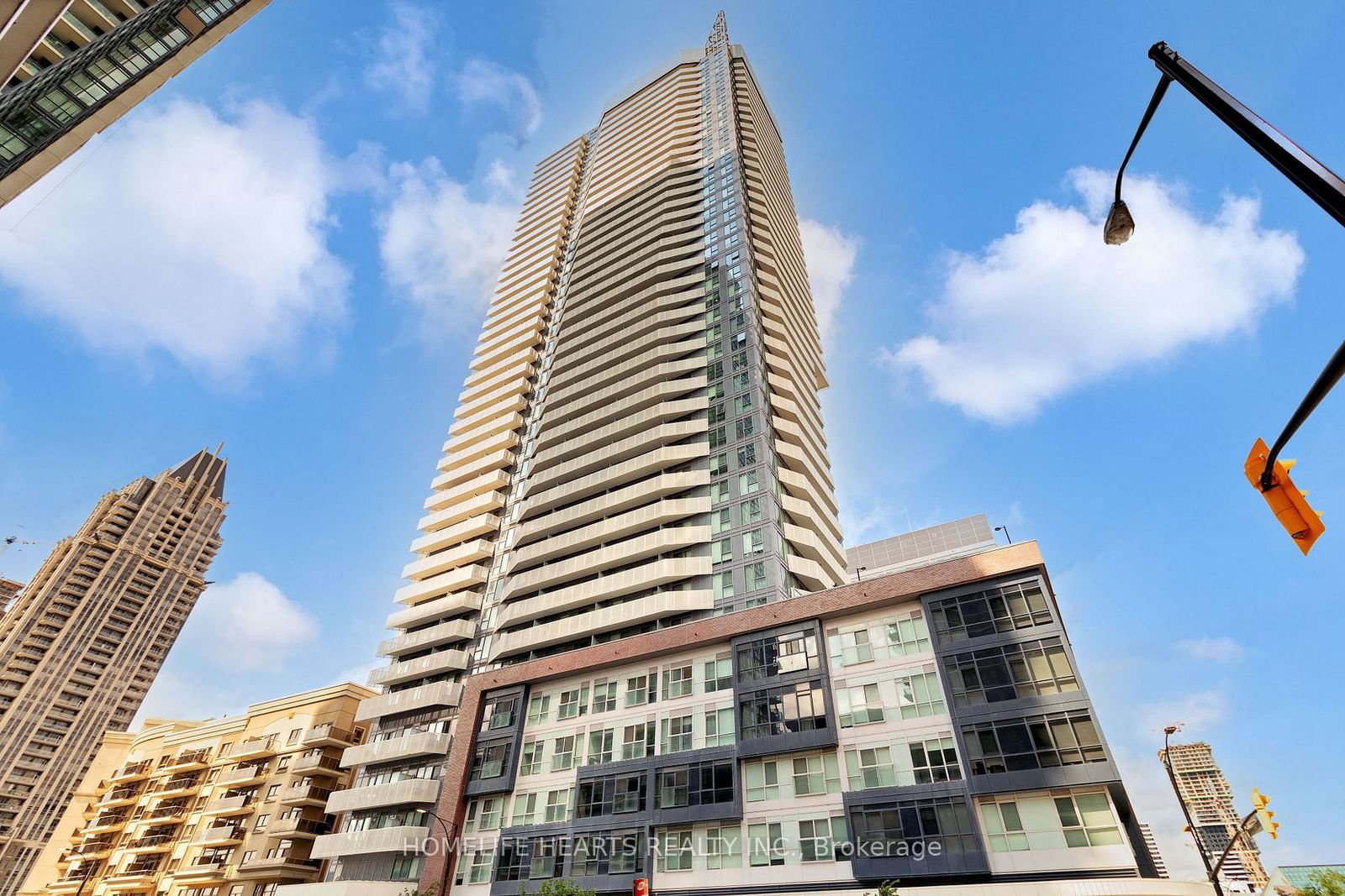 Condo for lease at #2408-4065 Confederation Pkwy, Mississauga, City Centre, L5B 0L4 - MLS: W11914272