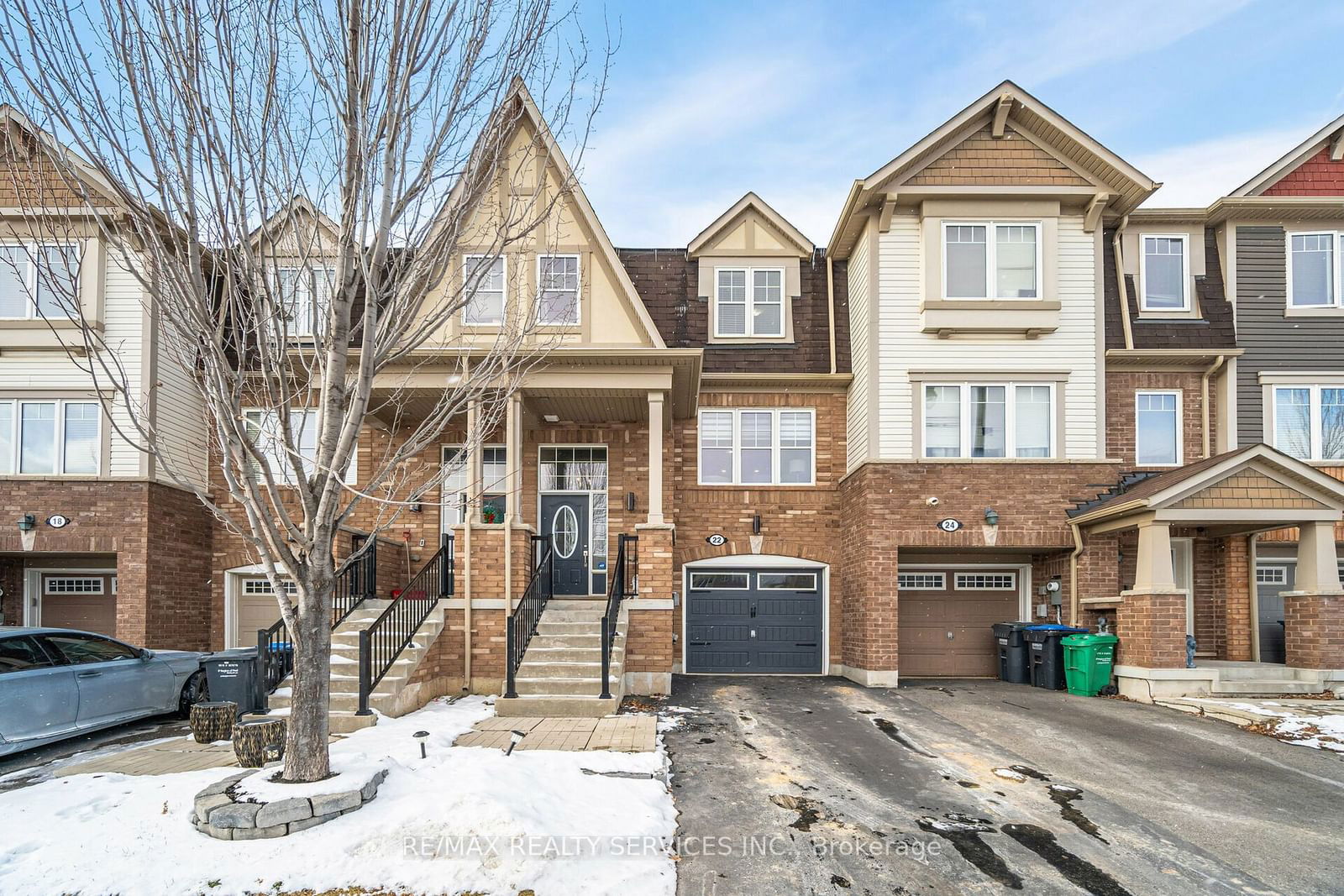 Townhouse for sale at 22 Memory Lane, Brampton, Northwest Brampton, L7A 0V9 - MLS: W11914333