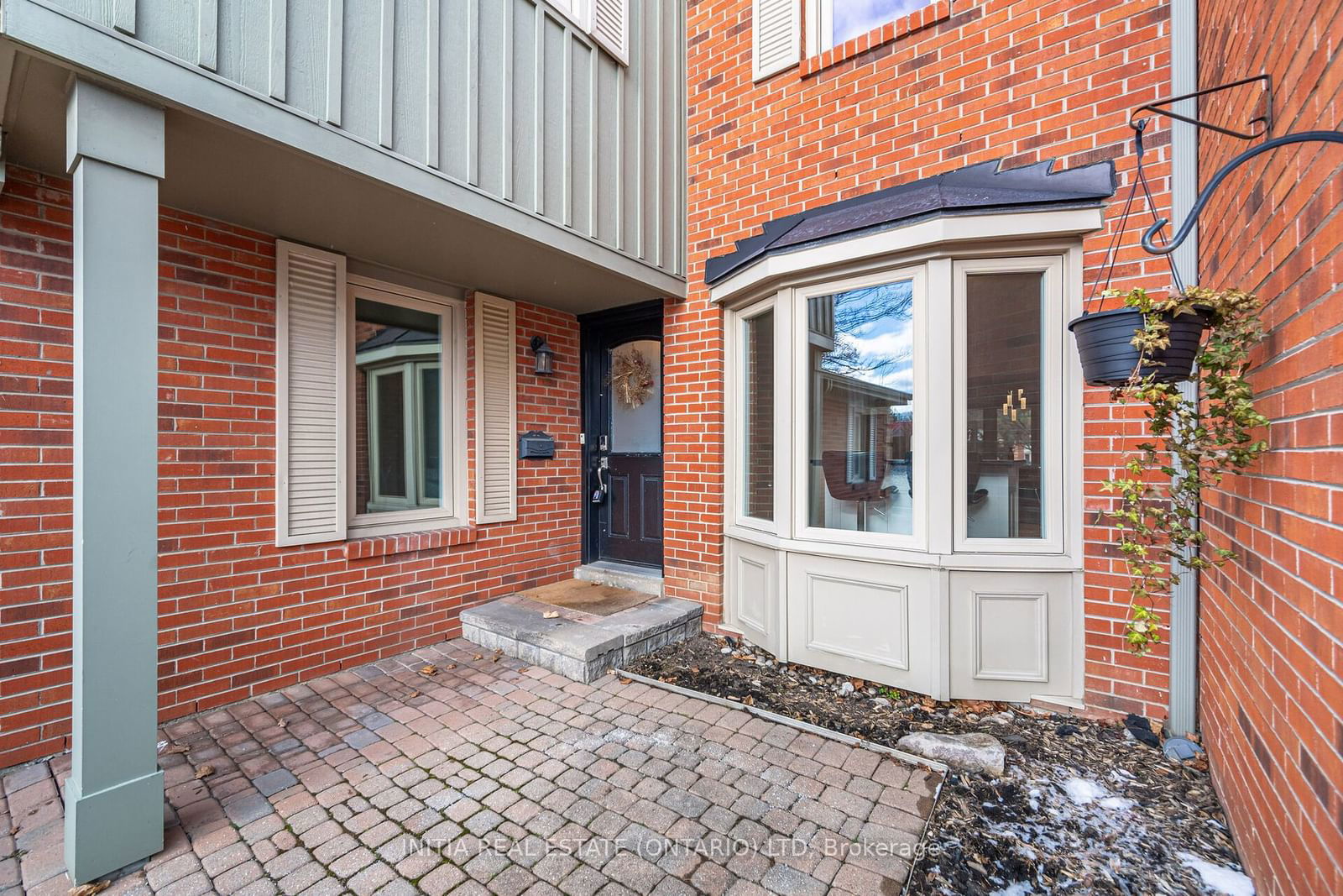 Townhouse for sale at 64-3265 South Millway, Mississauga, Erin Mills, L5L 2R3 - MLS: W11914578