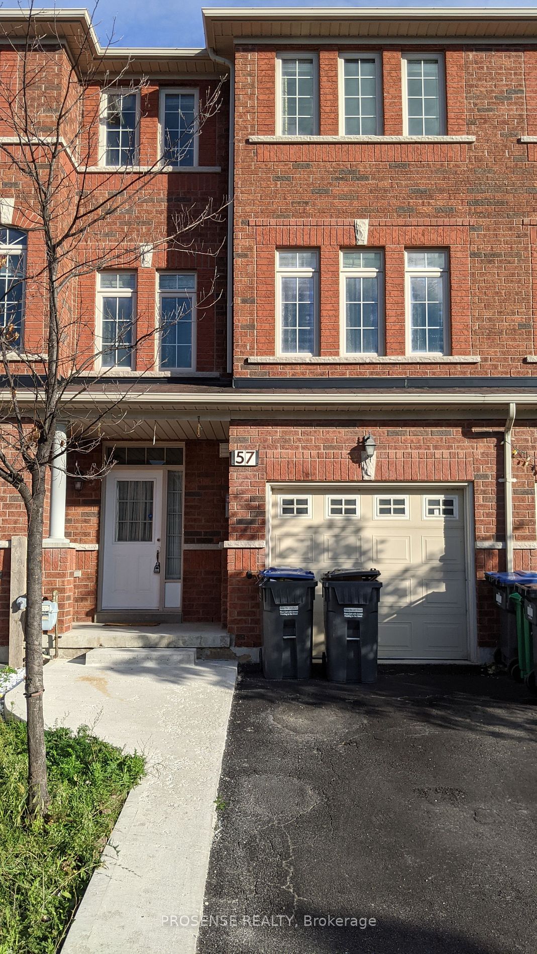 Townhouse for lease at 57 Unionville Crescent, Brampton, Bram East, L6P 2Z4 - MLS: W11914688