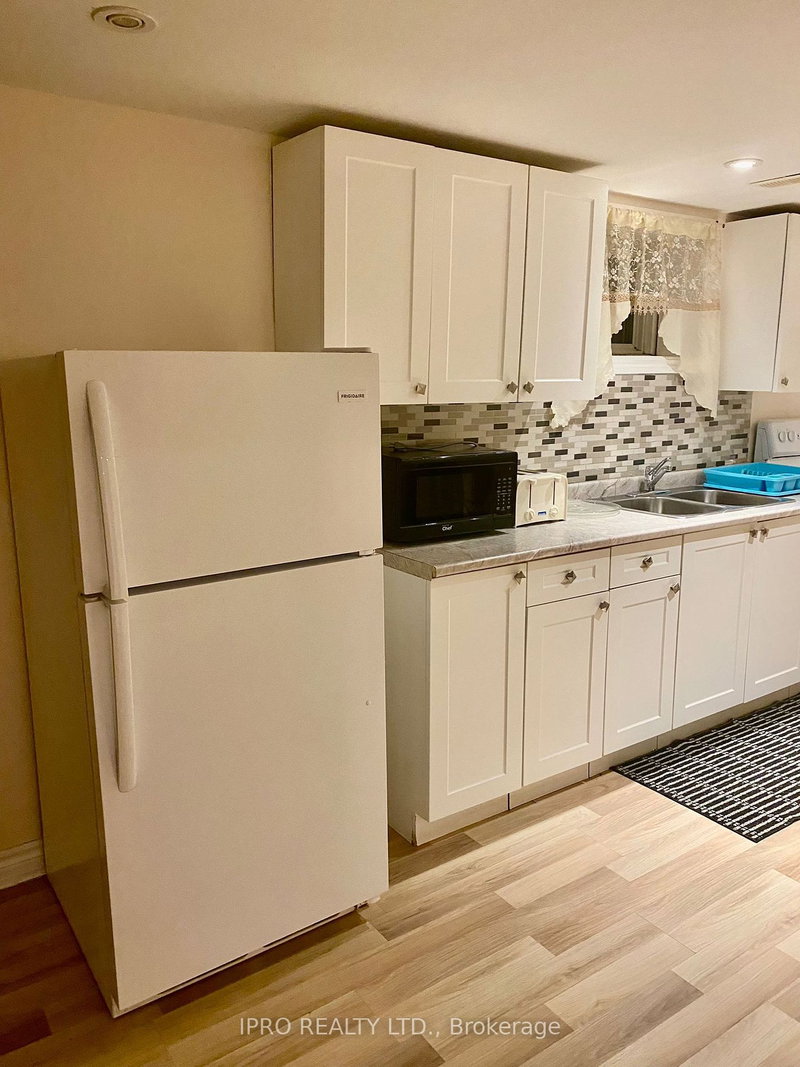 Bsmt - 18 King George Rd, Toronto, M9N 2C1 | Image 2