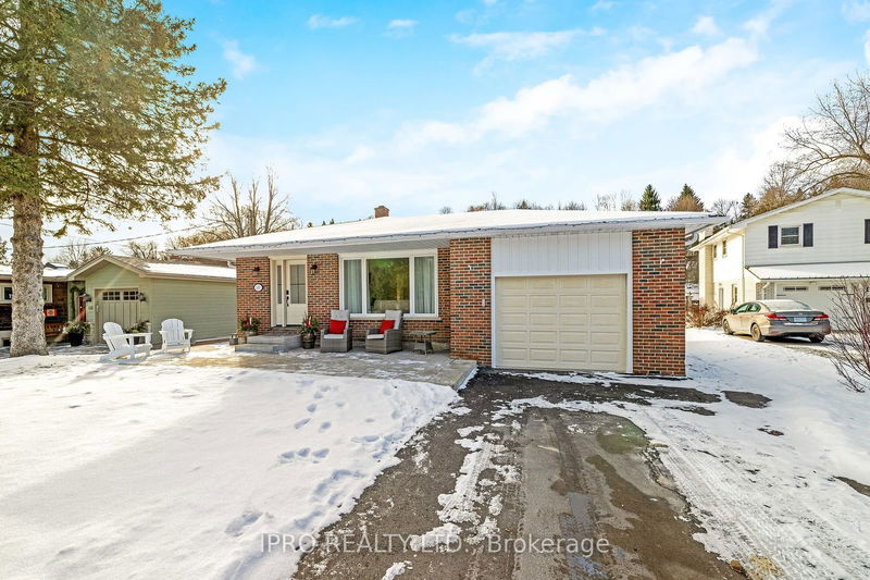 107 Ontario St, Halton Hills - Georgetown image-0-0