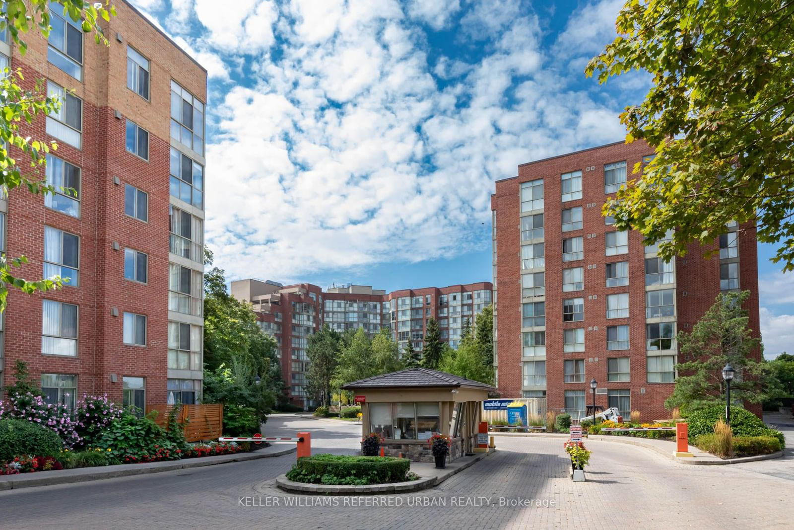 Condo for sale at 452-24 Southport Street, Toronto, High Park-Swansea, M6S 4Z1 - MLS: W11915396