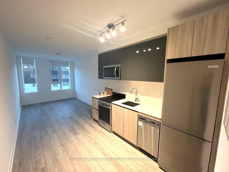 206 - 11 Maryport Ave, Toronto, M3M 0E2 | Image 3