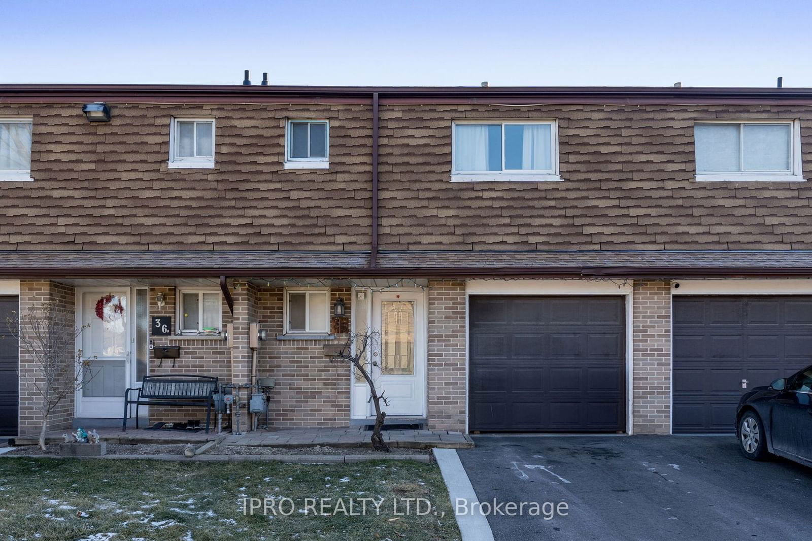 Townhouse for sale at 35-3860 Morning Star Drive, Mississauga, Malton, L4T 1Y9 - MLS: W11915550