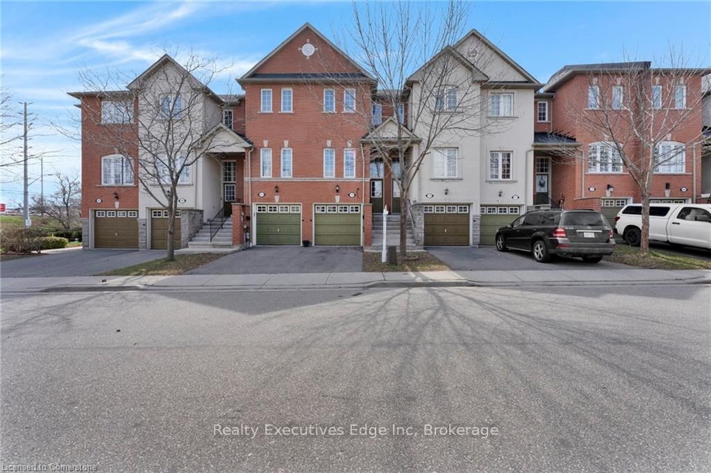 Townhouse for sale at 176-435 Hensall Circle, Mississauga, Cooksville, L5A 4P1 - MLS: W11915568