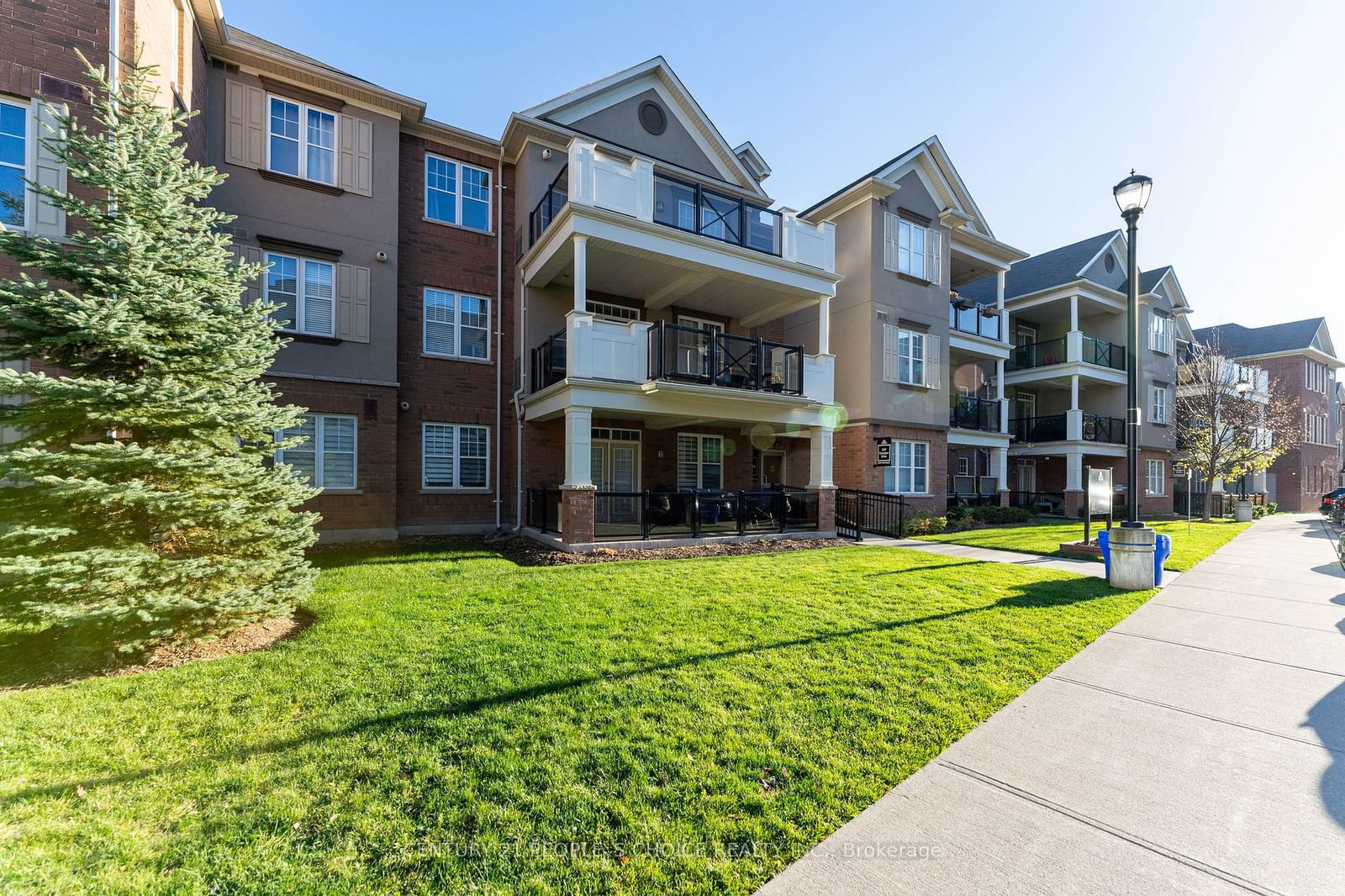 Townhouse for sale at 202-269 Georgian Drive, Oakville, Uptown Core, L6H 0L1 - MLS: W11915591