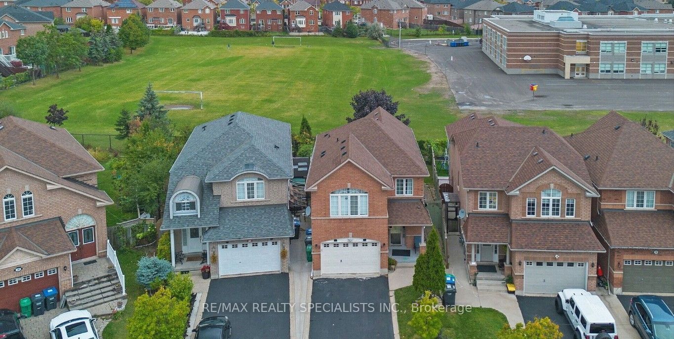 Detached House sold at 22 Serenity Lane, Brampton, Sandringham-Wellington, L6R 2T1 - MLS: W11915603