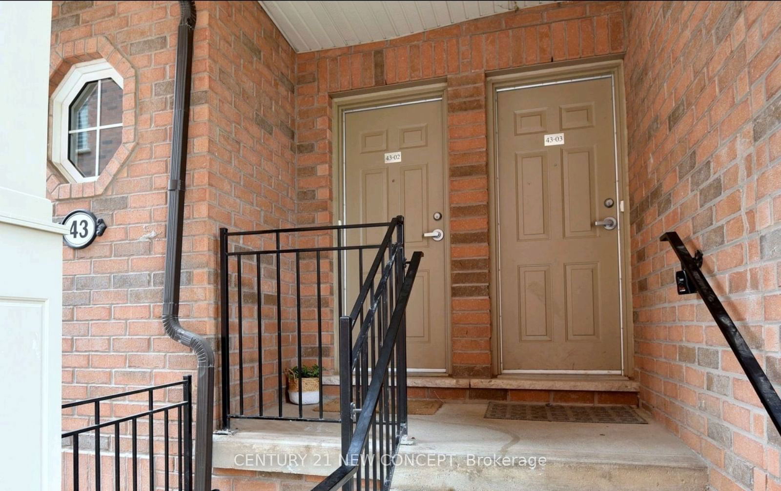 Townhouse leased at 43-02-2420 Baronwood Drive, Oakville, West Oak Trails, L6M 0X6 - MLS: W11915605