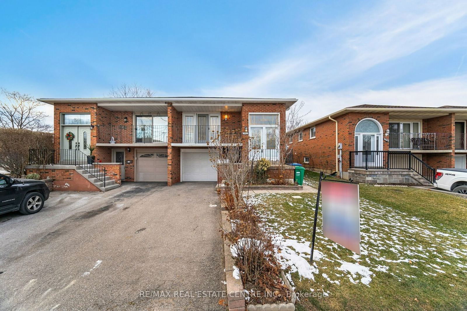 Semi-Detached House for sale at 1639 Corkstone Gl, Mississauga, Rathwood, L4W 2E9 - MLS: W11915744