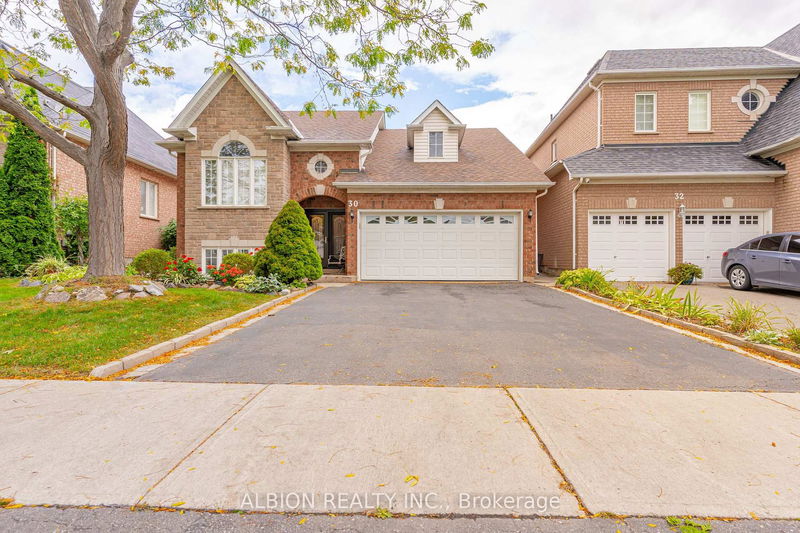 30 Rushbrook Dr, Brampton - Vales of Castlemore image-0-0