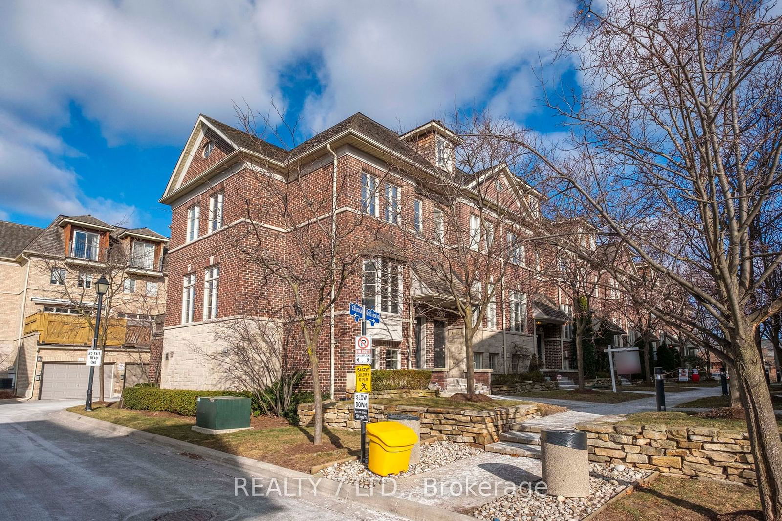 Townhouse for sale at 44 Furrow Lane, Toronto, Islington-City Centre West, M8Z 0A3 - MLS: W11915919