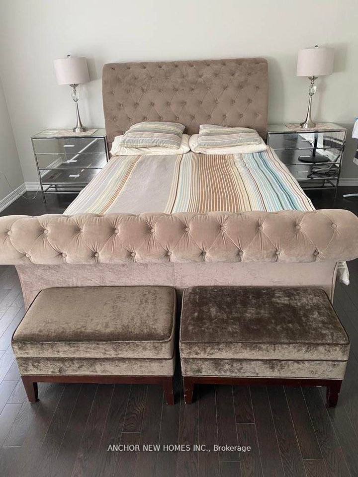 Bsmt - 6984 Amour Terr, Mississauga, L5W 1G5 | Image 2