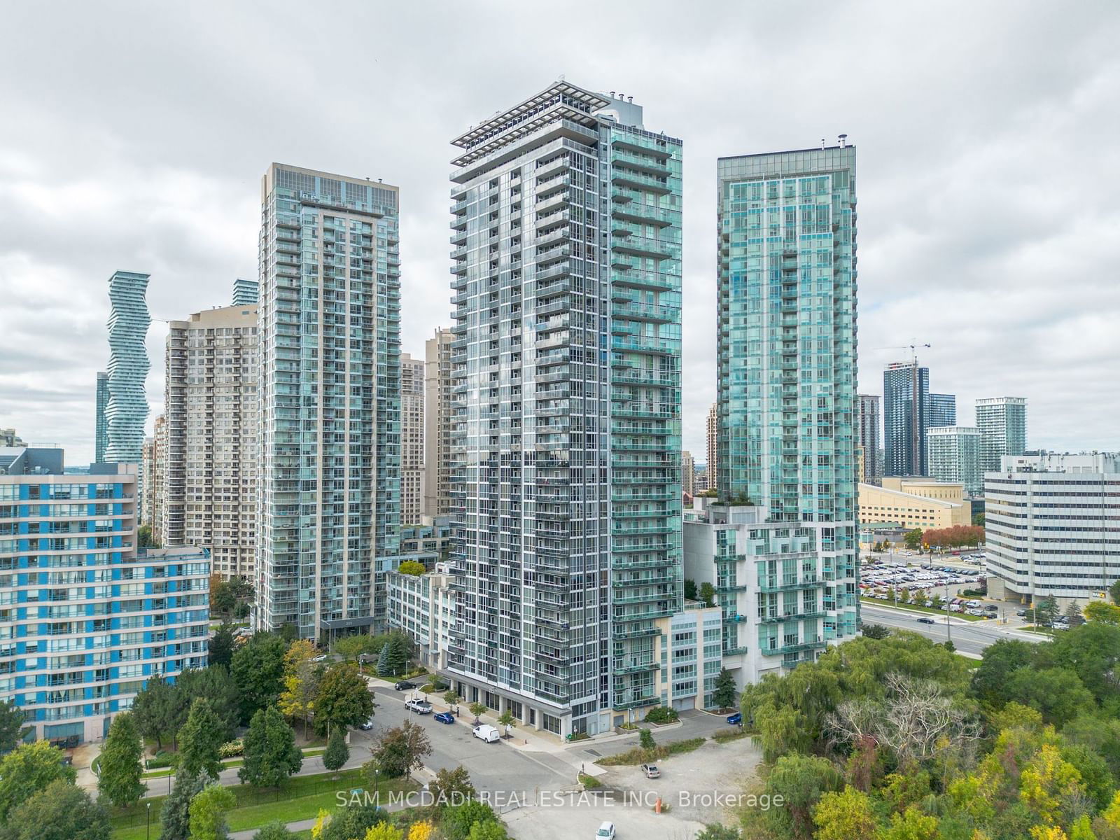 Condo for sale at 2402-223 Webb Drive, Mississauga, City Centre, L5B 0E8 - MLS: W11916107