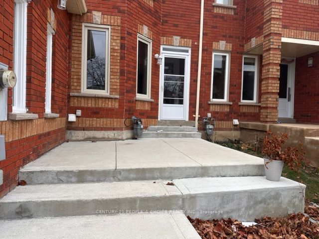 Semi-Detached House for lease at 5351 Richborough Drive, Mississauga, Hurontario, L5R 3K1 - MLS: W11916242