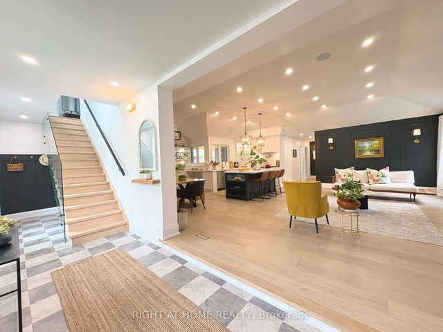 76 Dalegrove Crescent