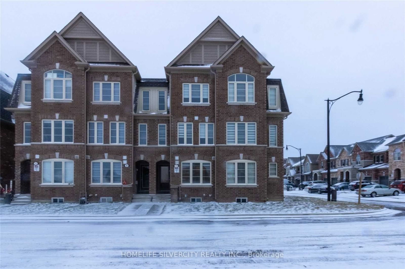 Townhouse leased at 7 Finegan Circle, Brampton, Northwest Brampton, L7A 4Z7 - MLS: W11916862