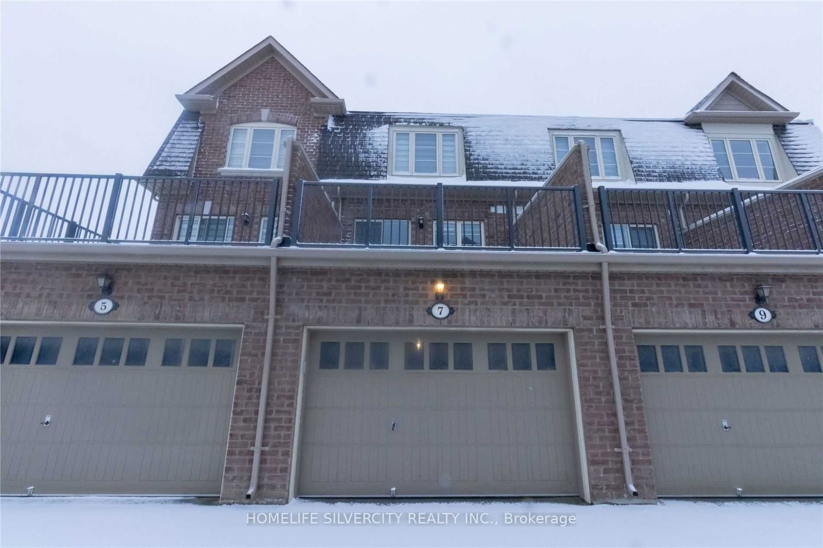 Townhouse leased at 7 Finegan Circle, Brampton, Northwest Brampton, L7A 4Z7 - MLS: W11916862